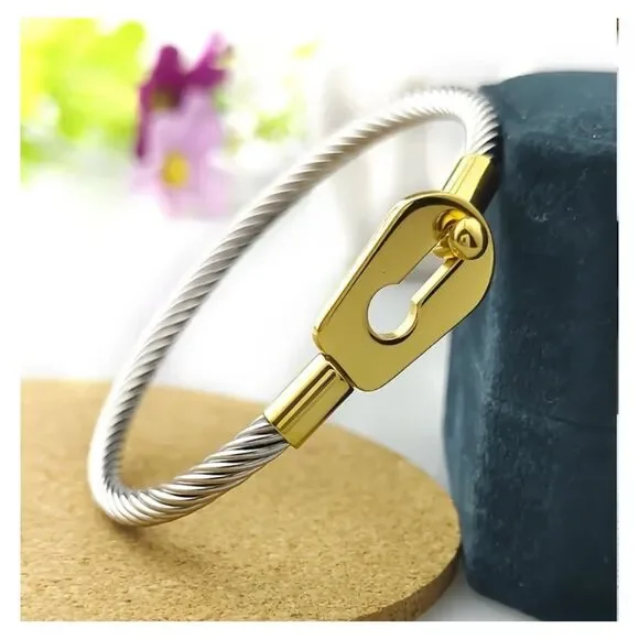 🗝️🖤•Industrial Chic Multi Tone Cable Bracelet Set – Gold Lock & Heart Charm - Picture 8 of 12